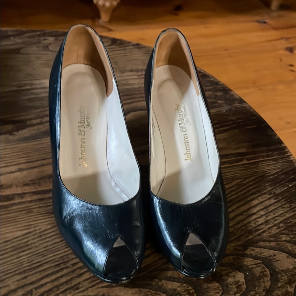 Johnston & Murphy Navy Blue Classic Heels